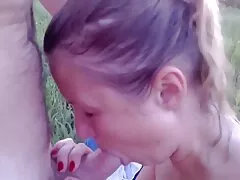 Más grande clítoris milf amiga divirtiéndose dentro y fuera
