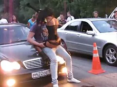 Anna cabalga su polla y luego se deja llevar por una cogida regateando anoche