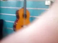 Sin líneas de bronceado, asegurándose de que cada centímetro de piel tenga un color agradable.